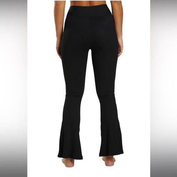 NWT Year Of Ours Ribbed Flare Black Leggings Pants Stretch Yoga Women’s Small - Picture 2 of 13